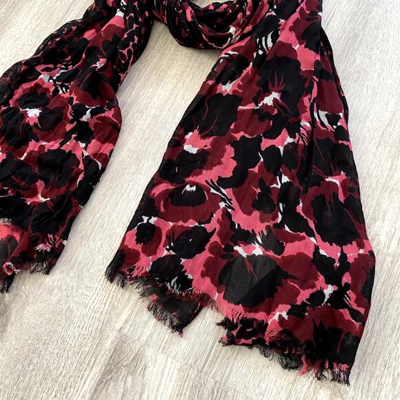 Talbots red and black floral-print Viscose Scarf, shawl, wrap with Fringe - Picture 6 of 11